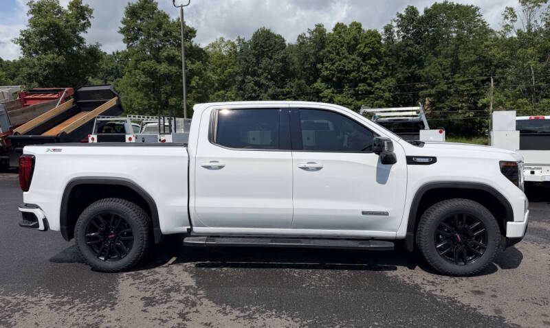 gmc sierra 1500 2022 1GTUUCET4NZ529643 image gmc sierra 1500 2022 1GTUUCET4NZ529643 image
